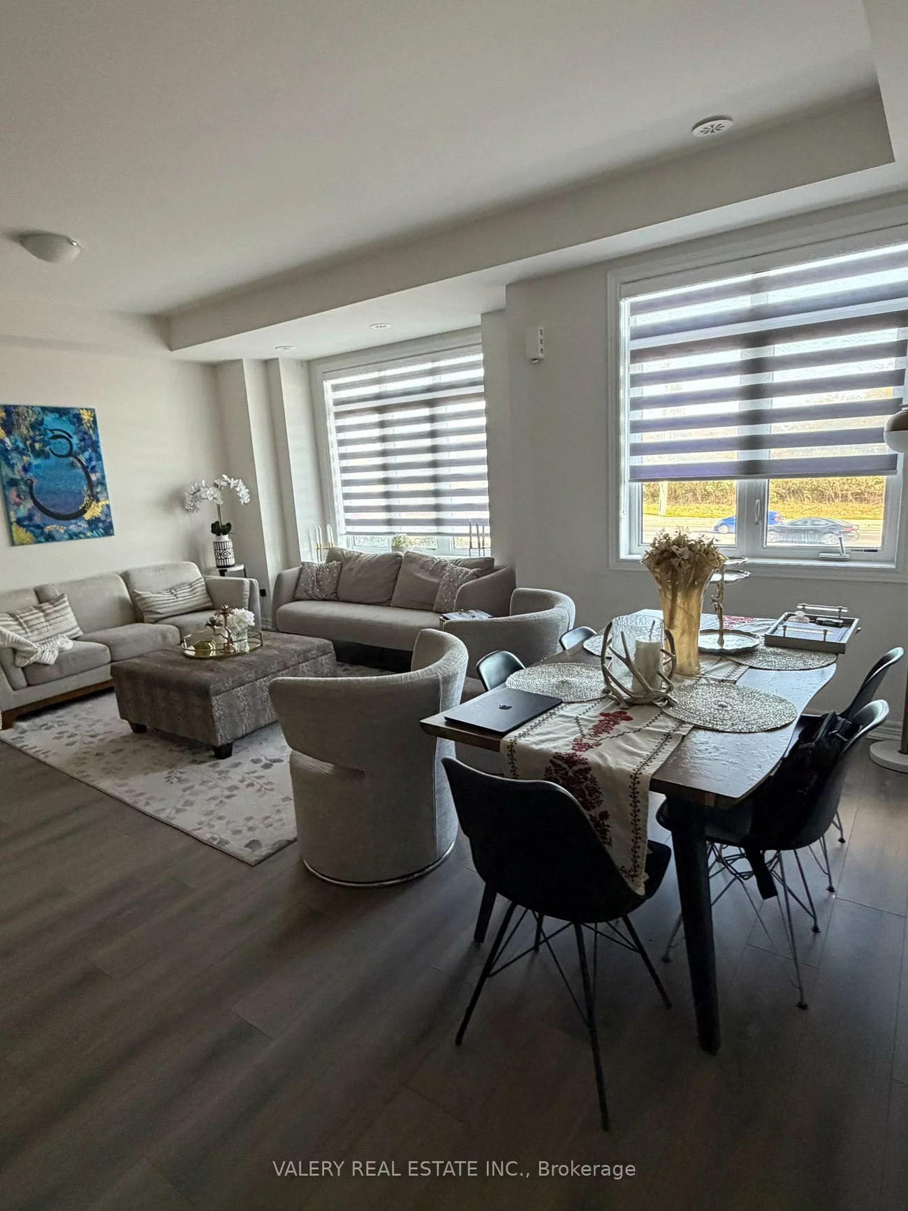 517, Dundas, 1010 - JM Joshua Meadows, Oakville