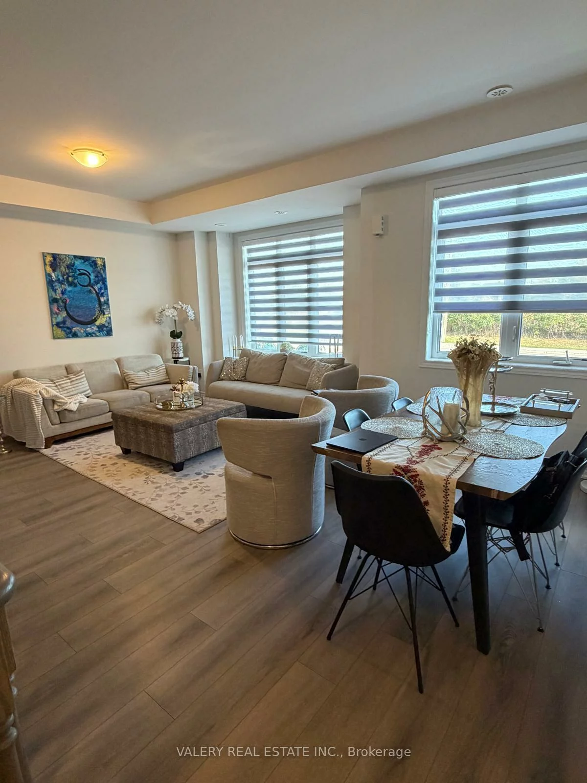 517, Dundas, 1010 - JM Joshua Meadows, Oakville