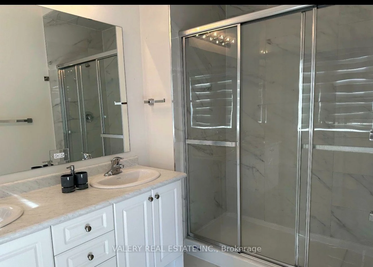 517, Dundas, 1010 - JM Joshua Meadows, Oakville