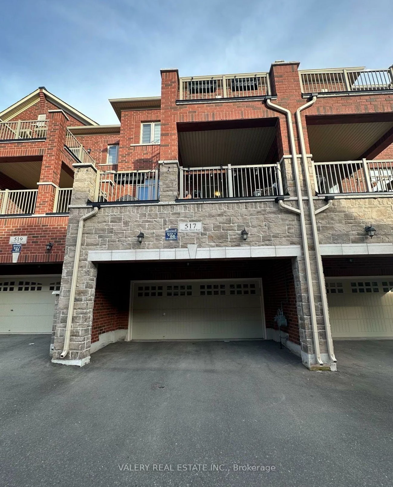 517, Dundas, 1010 - JM Joshua Meadows, Oakville