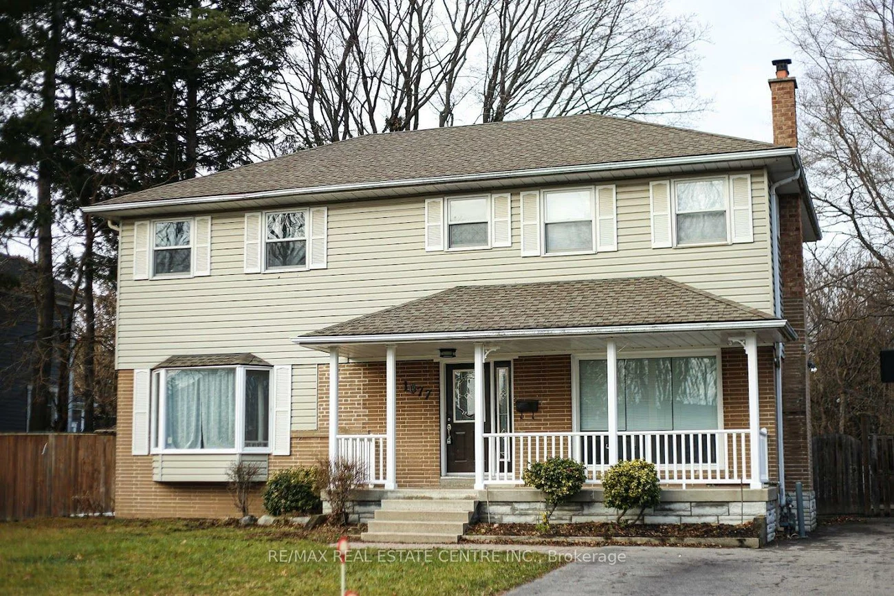 1077, Selby, 1020 - WO West, Oakville