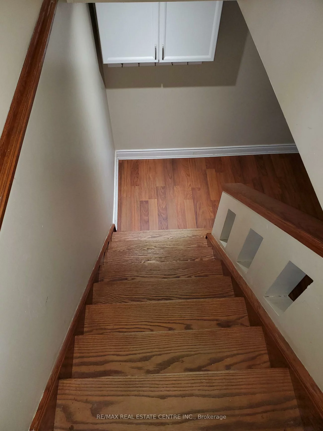 1077, Selby, 1020 - WO West, Oakville