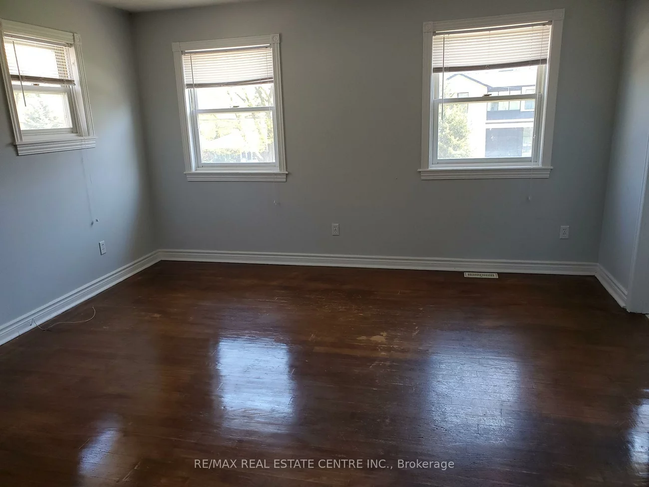 1077, Selby, 1020 - WO West, Oakville
