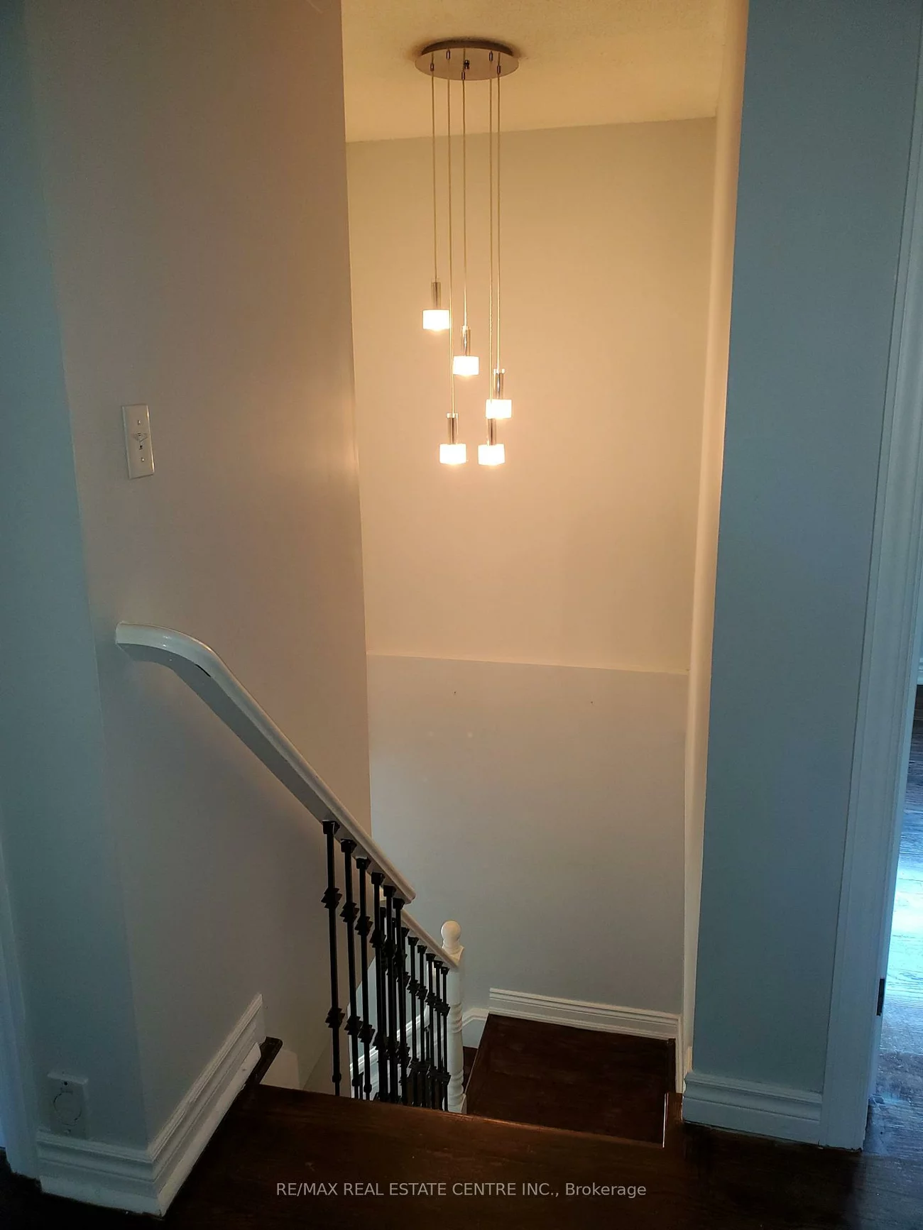 1077, Selby, 1020 - WO West, Oakville