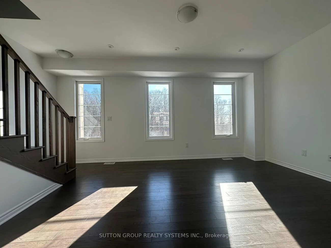 157, Settlers, 1008 - GO Glenorchy, Oakville