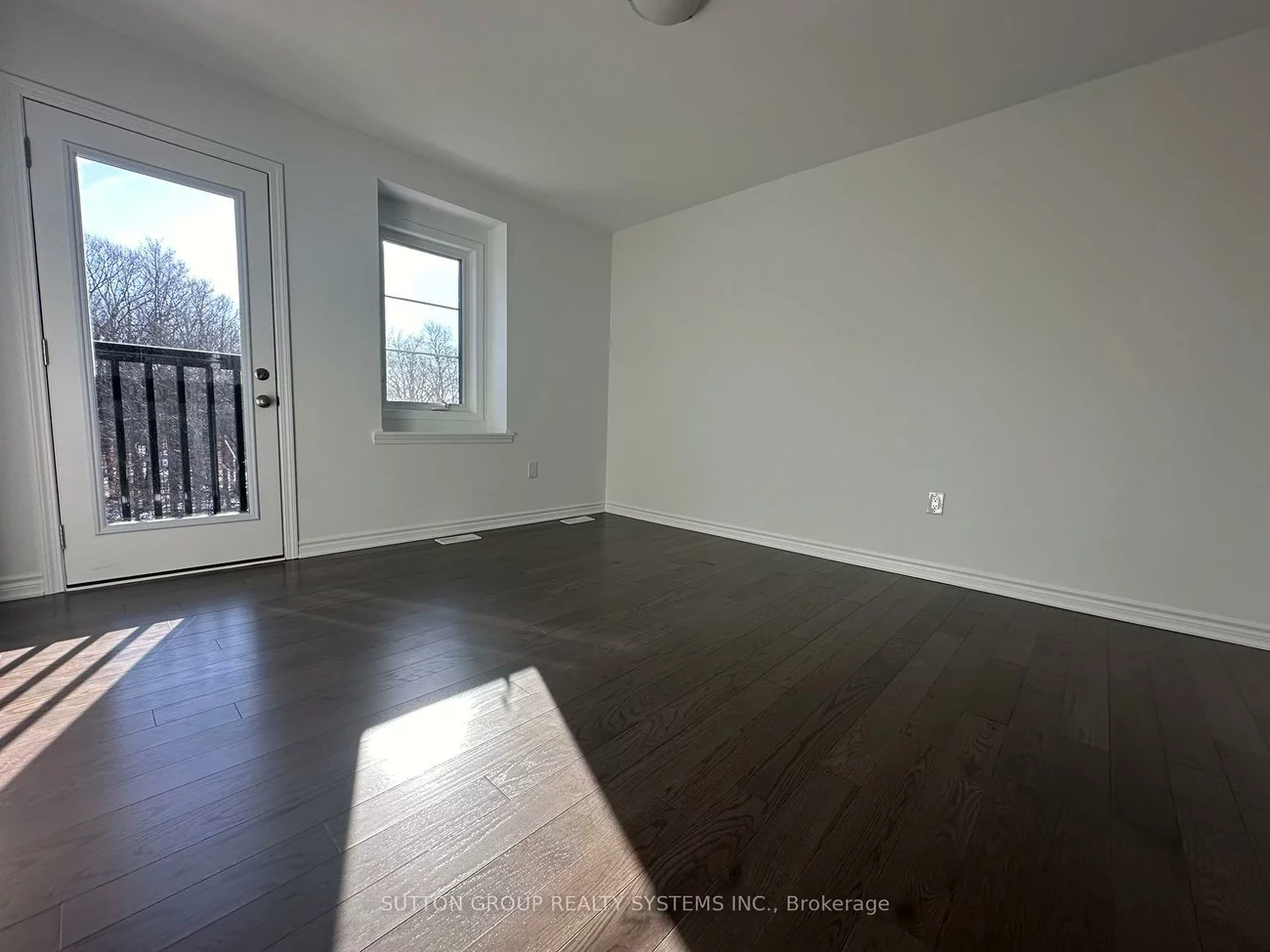 157, Settlers, 1008 - GO Glenorchy, Oakville