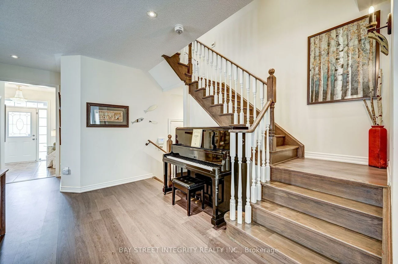 537, Stream, 1016 - SH Sixteen Hollow, Oakville