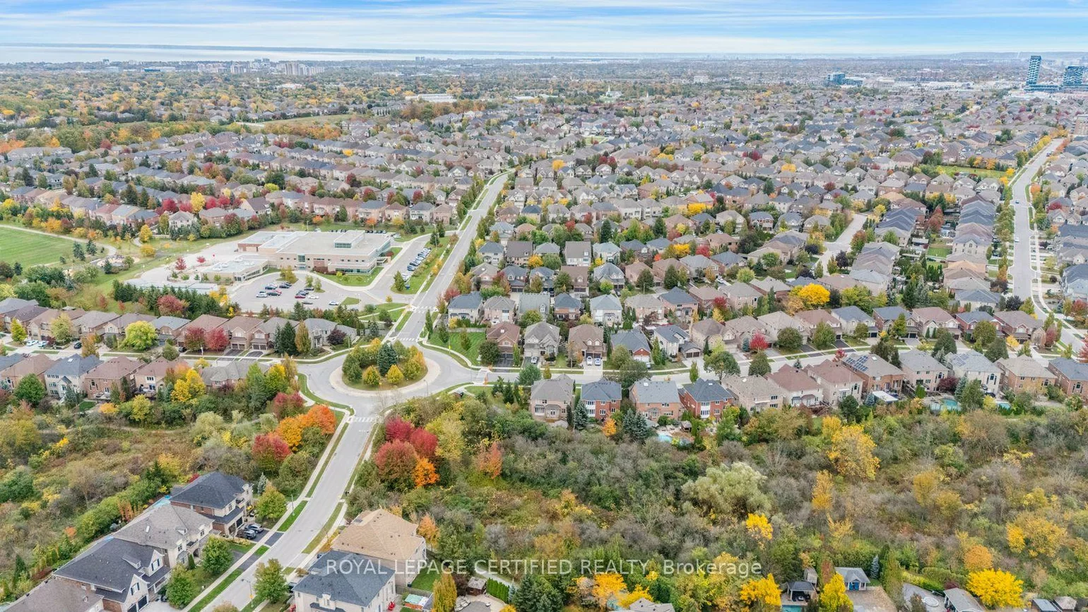2479, Bon Echo, 1009 - JC Joshua Creek, Oakville