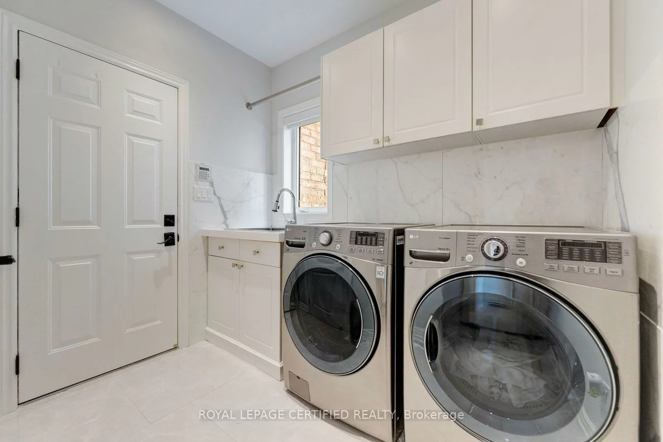 2479, Bon Echo, 1009 - JC Joshua Creek, Oakville