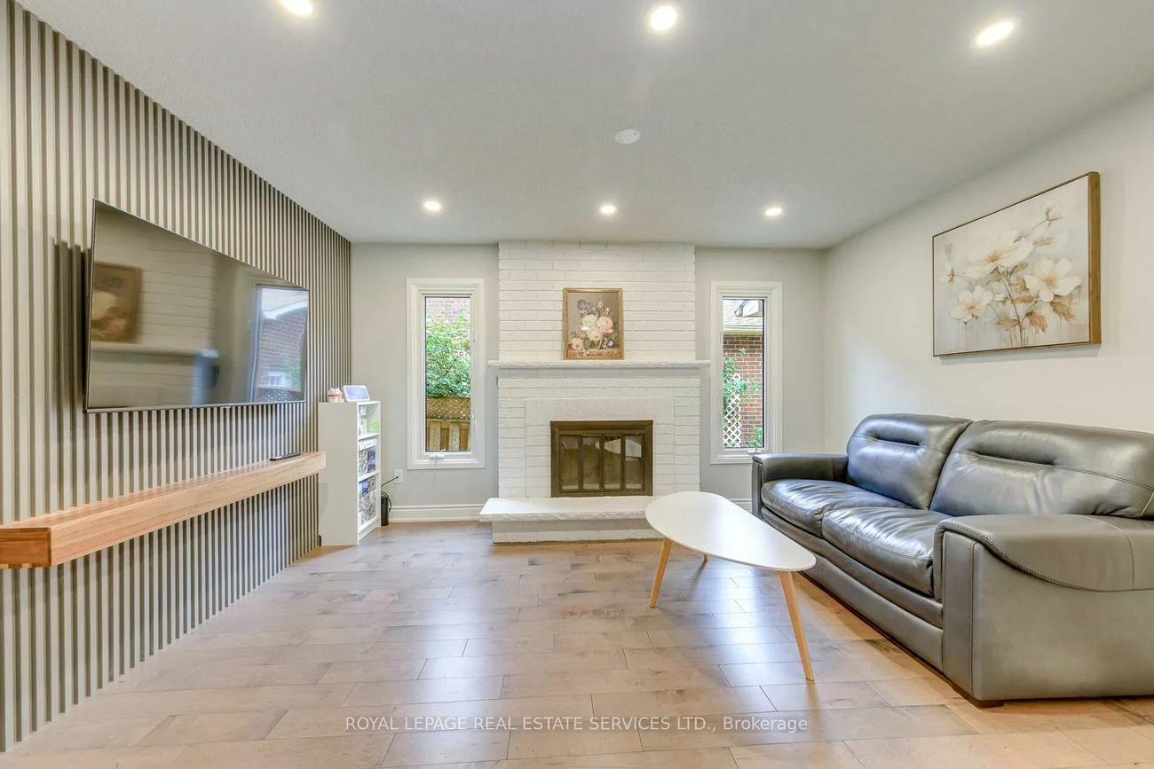 2100, Galena, 1018 - WC Wedgewood Creek, Oakville