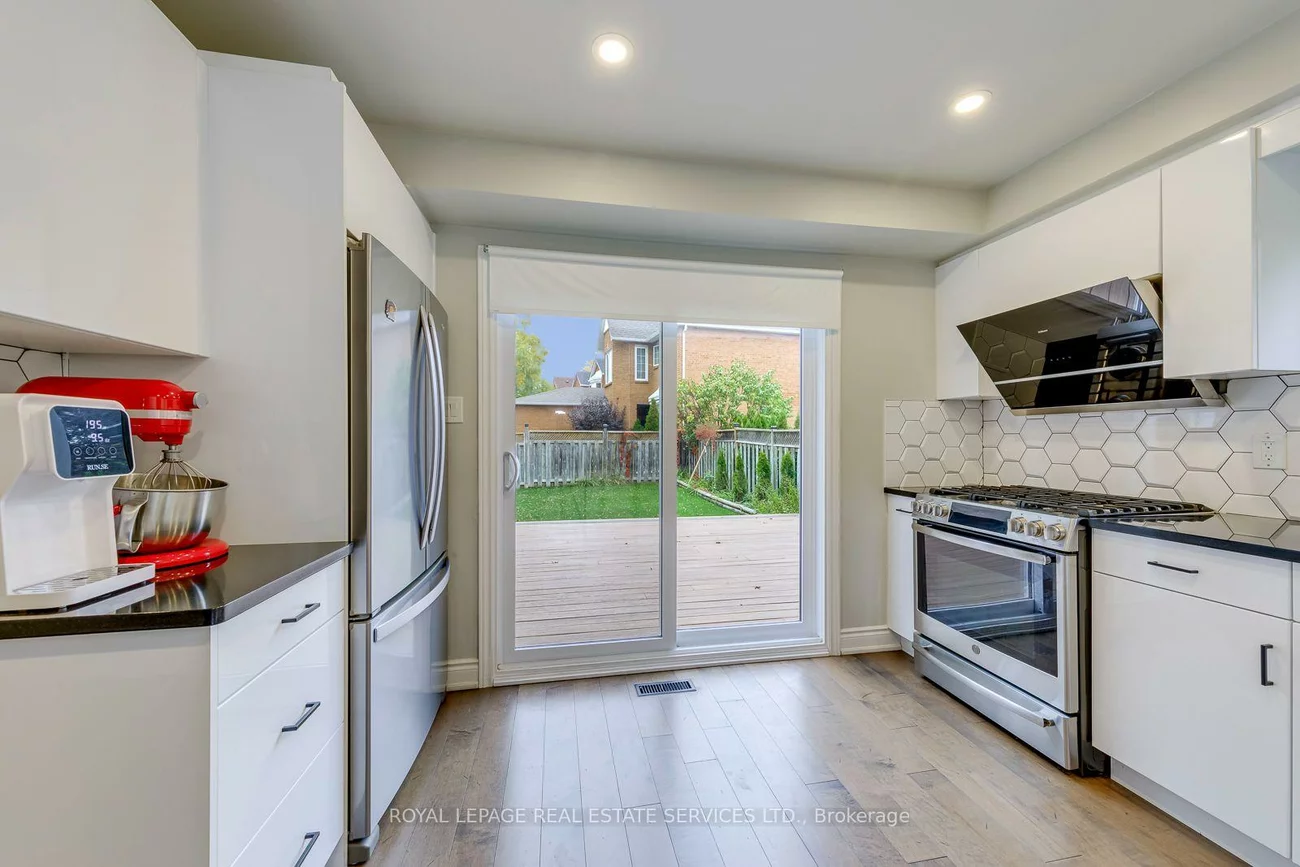 2100, Galena, 1018 - WC Wedgewood Creek, Oakville