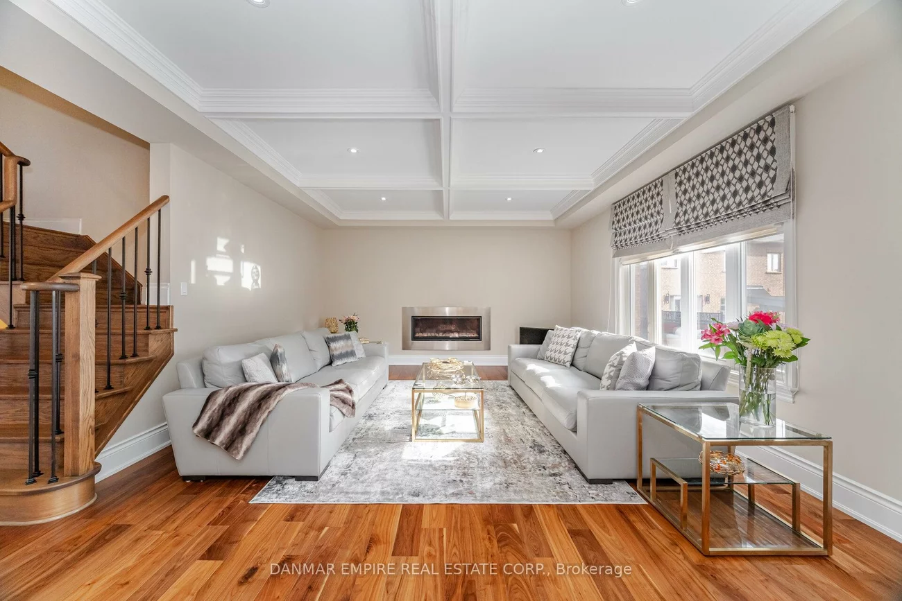 2118, Vineland, 1015 - RO River Oaks, Oakville