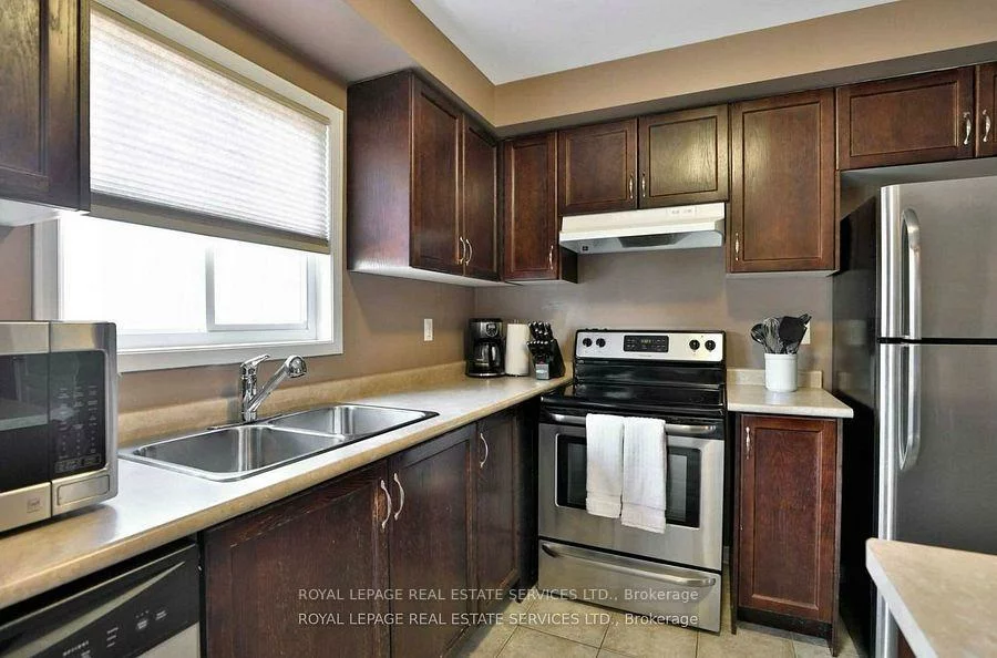 2186, Fiddlers, 1019 - WM Westmount, Oakville