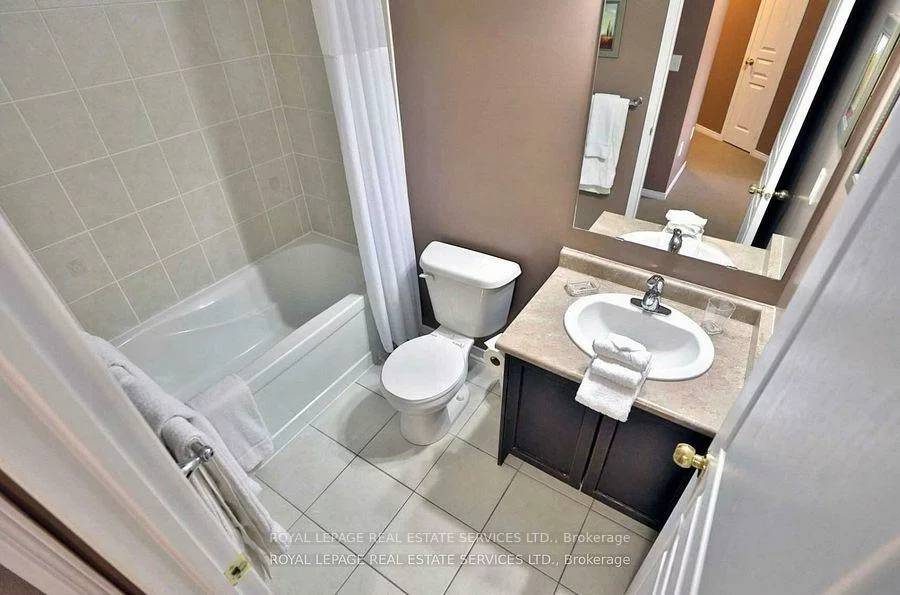 2186, Fiddlers, 1019 - WM Westmount, Oakville