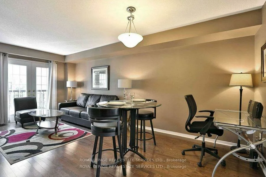 2186, Fiddlers, 1019 - WM Westmount, Oakville