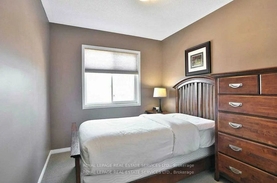 2186, Fiddlers, 1019 - WM Westmount, Oakville