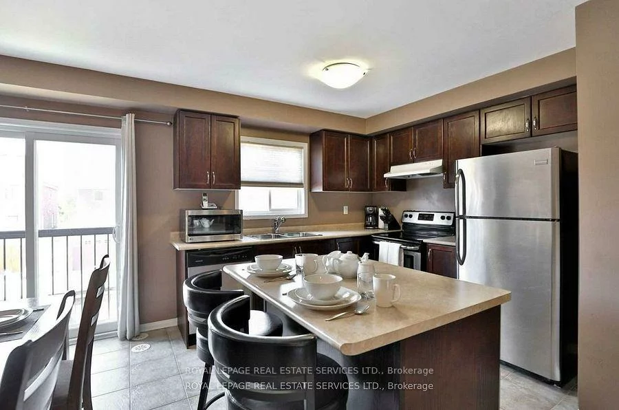 2186, Fiddlers, 1019 - WM Westmount, Oakville