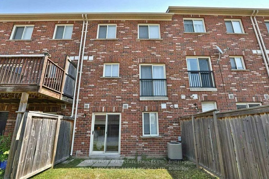 2186, Fiddlers, 1019 - WM Westmount, Oakville