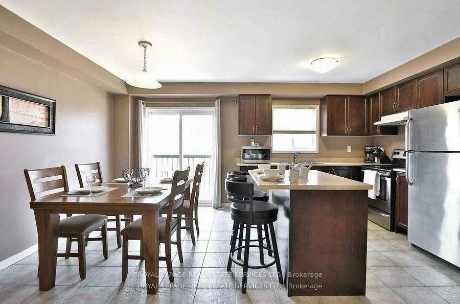 2186, Fiddlers, 1019 - WM Westmount, Oakville