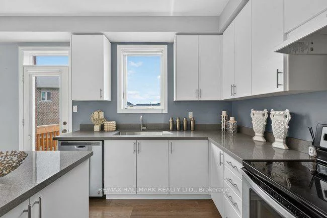 3034, Eighth, 1010 - JM Joshua Meadows, Oakville