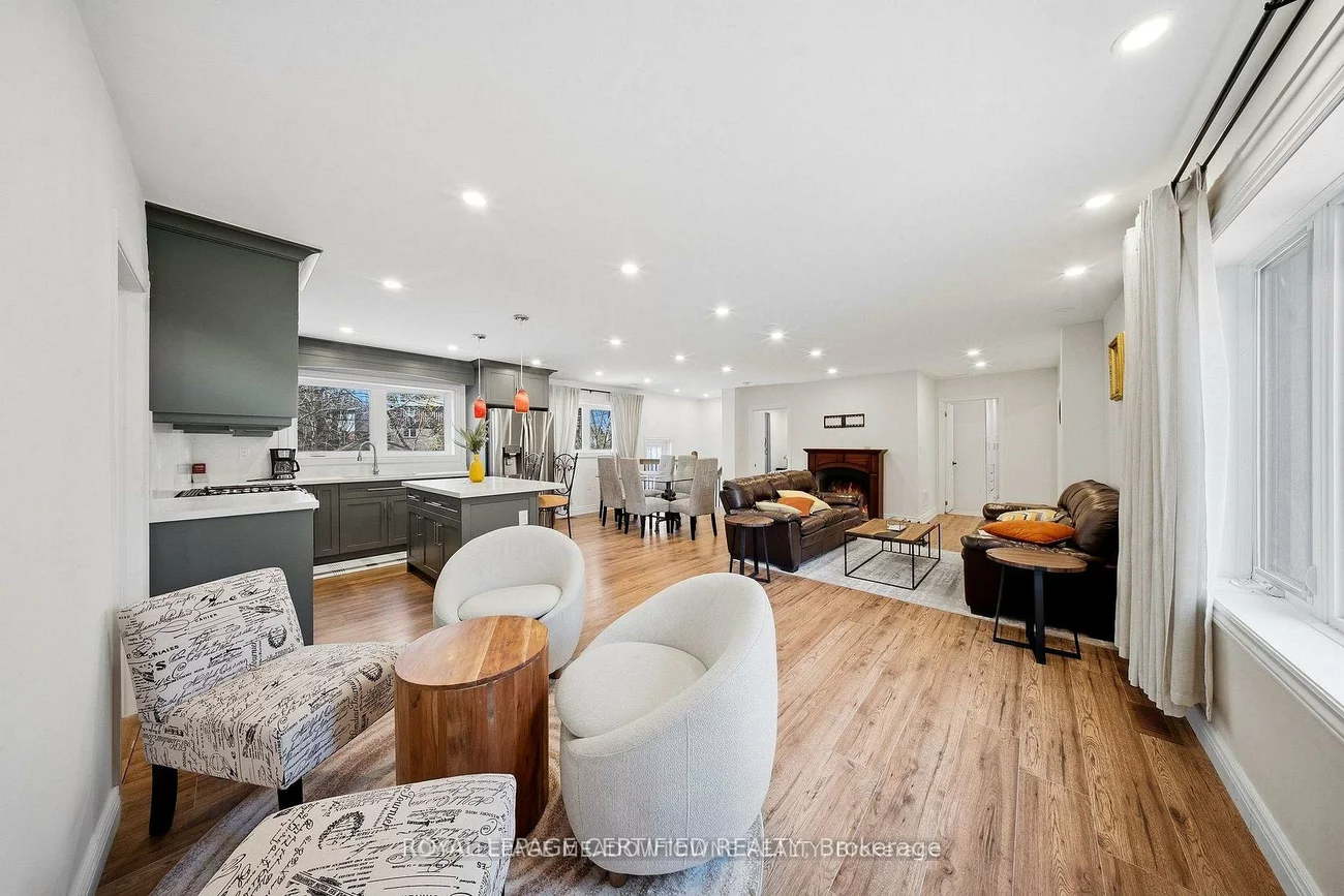 208, Glen Oak, 1020 - WO West, Oakville