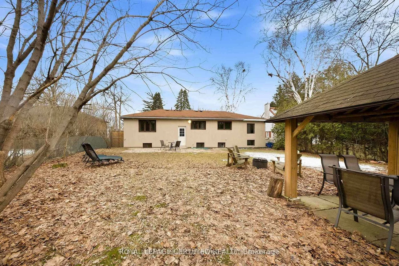 208, Glen Oak, 1020 - WO West, Oakville