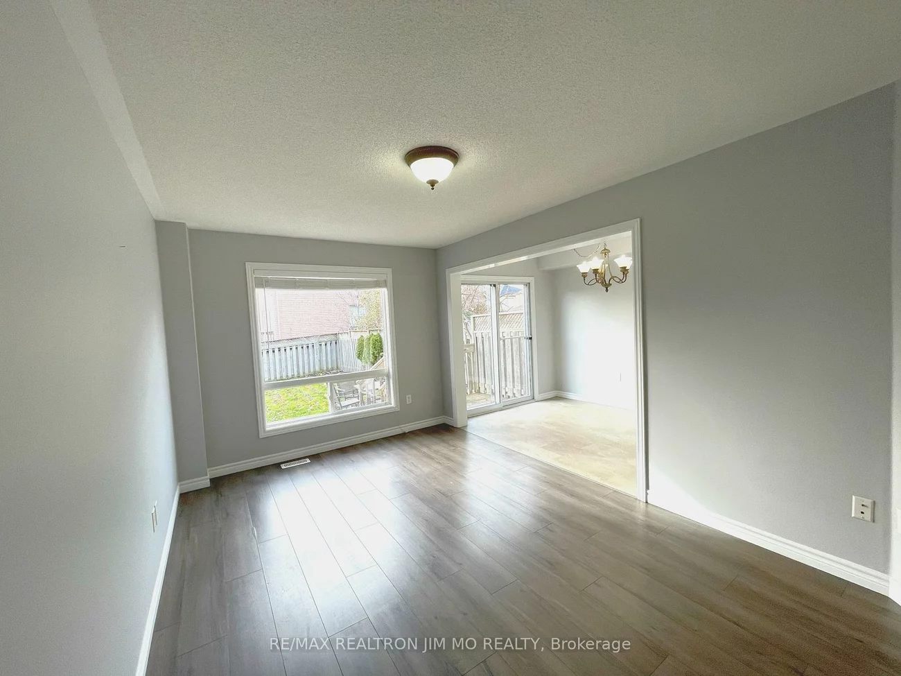 2272, Hummingbird, 1022 - WT West Oak Trails, Oakville