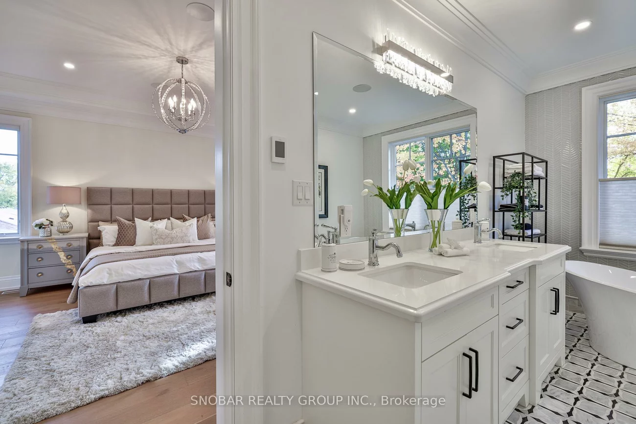 468, Winston, 1020 - WO West, Oakville