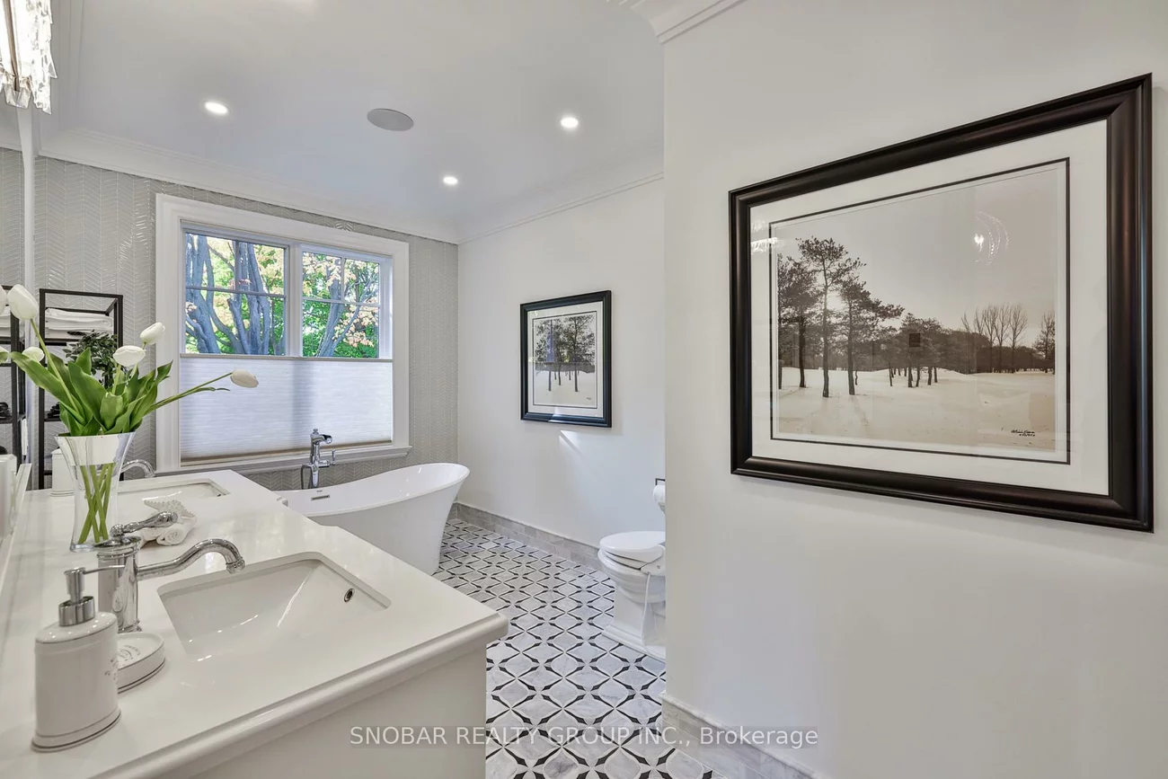 468, Winston, 1020 - WO West, Oakville