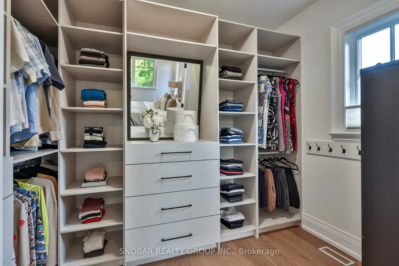 468, Winston, 1020 - WO West, Oakville