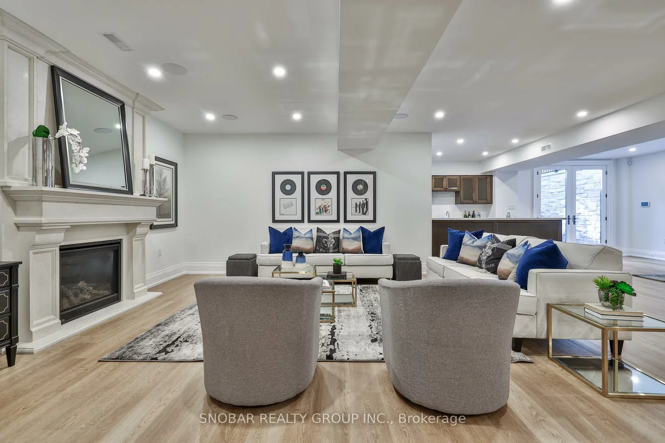 468, Winston, 1020 - WO West, Oakville