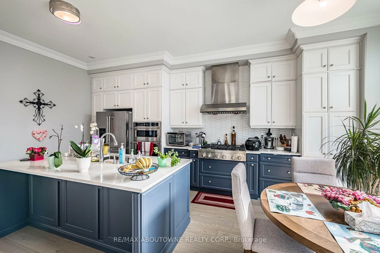 3002, Duggan, 1010 - JM Joshua Meadows, Oakville