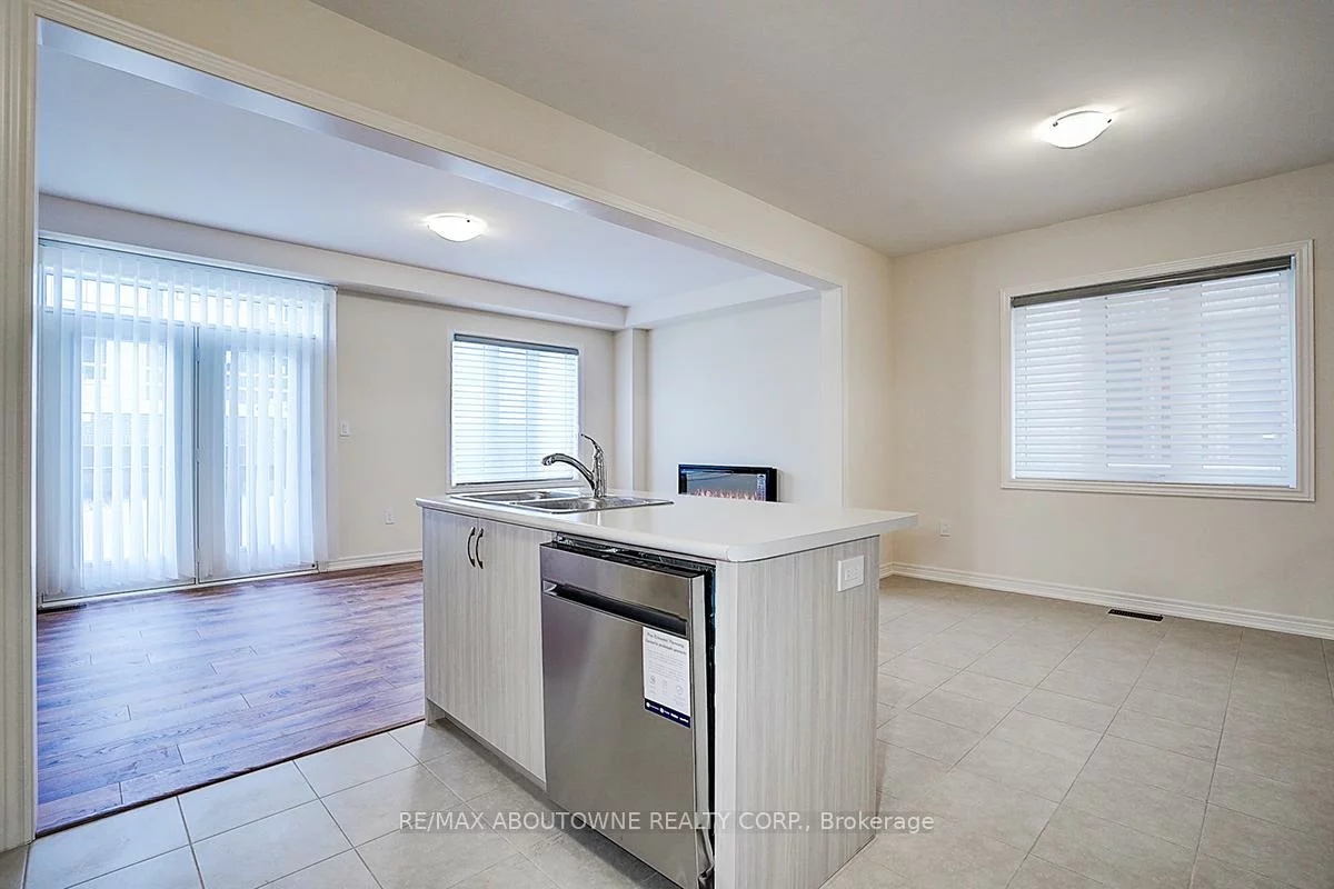 3175, Crystal, 1008 - GO Glenorchy, Oakville