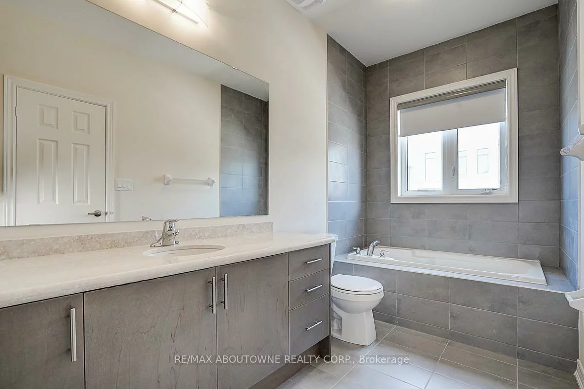 3175, Crystal, 1008 - GO Glenorchy, Oakville