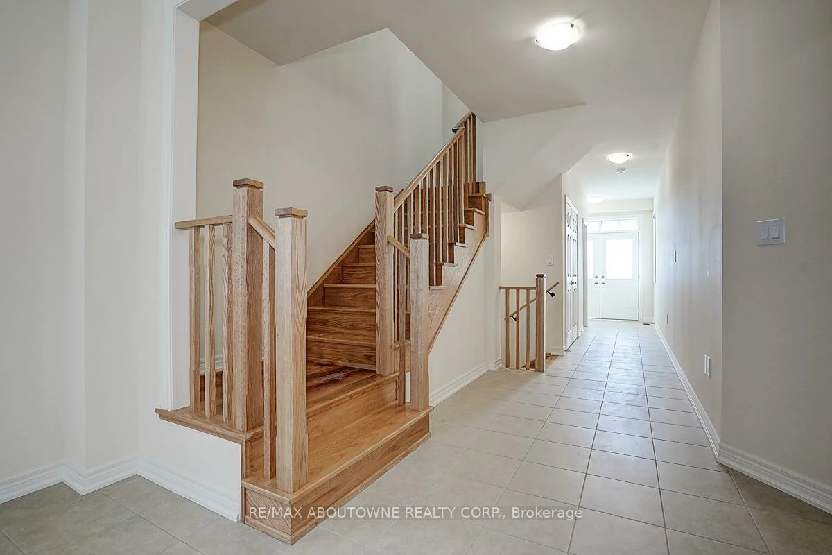 3175, Crystal, 1008 - GO Glenorchy, Oakville
