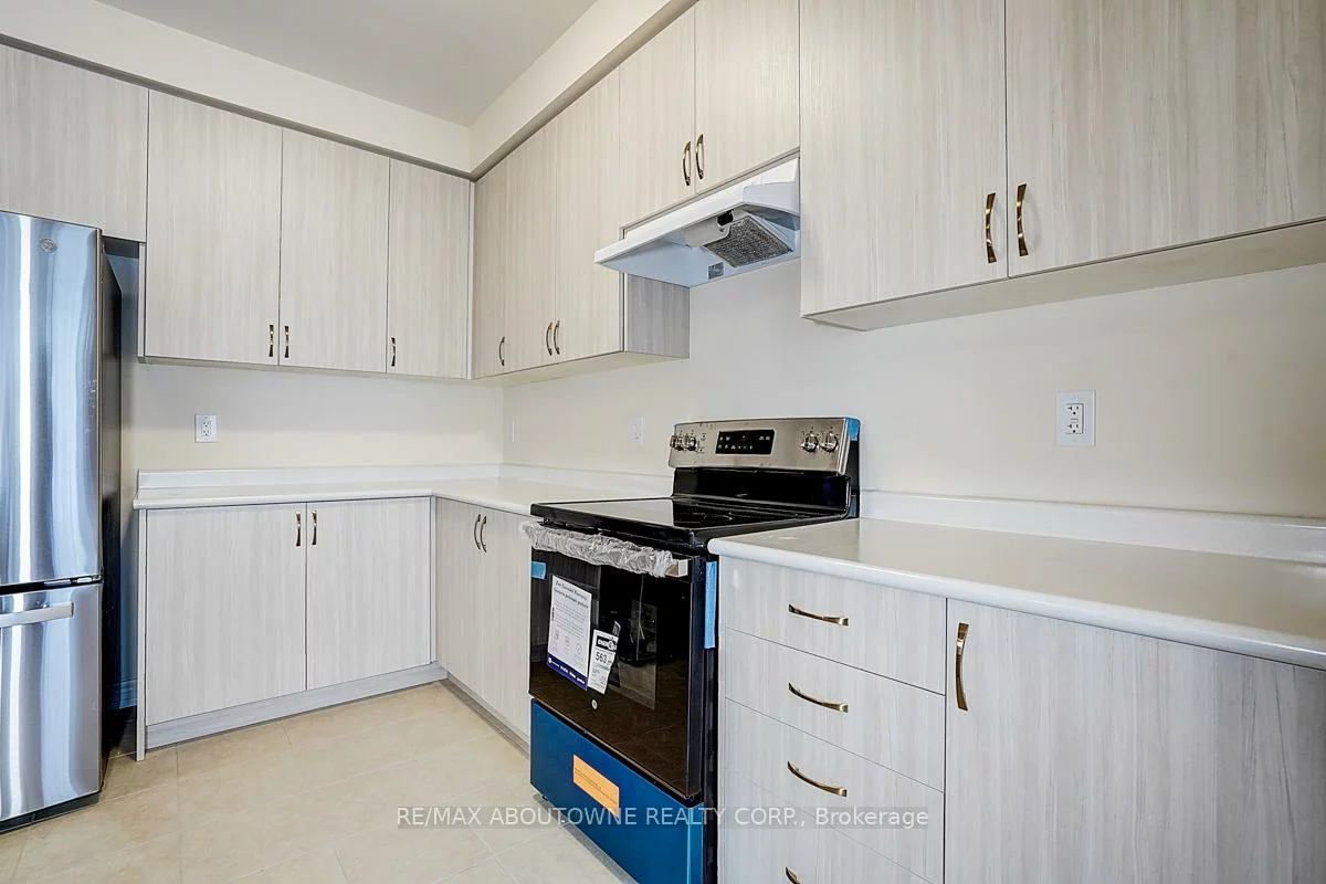 3175, Crystal, 1008 - GO Glenorchy, Oakville