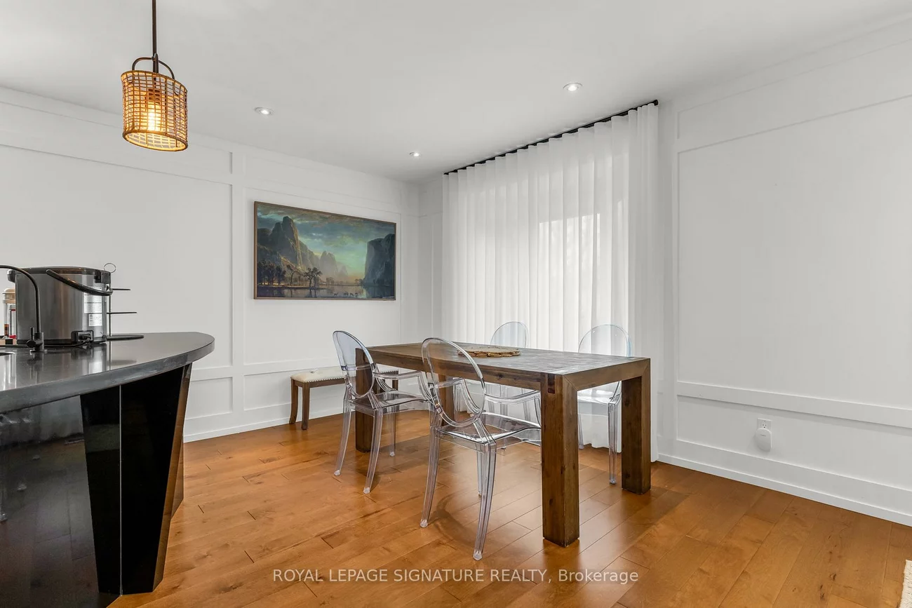 2364, Wyandotte, 1020 - WO West, Oakville