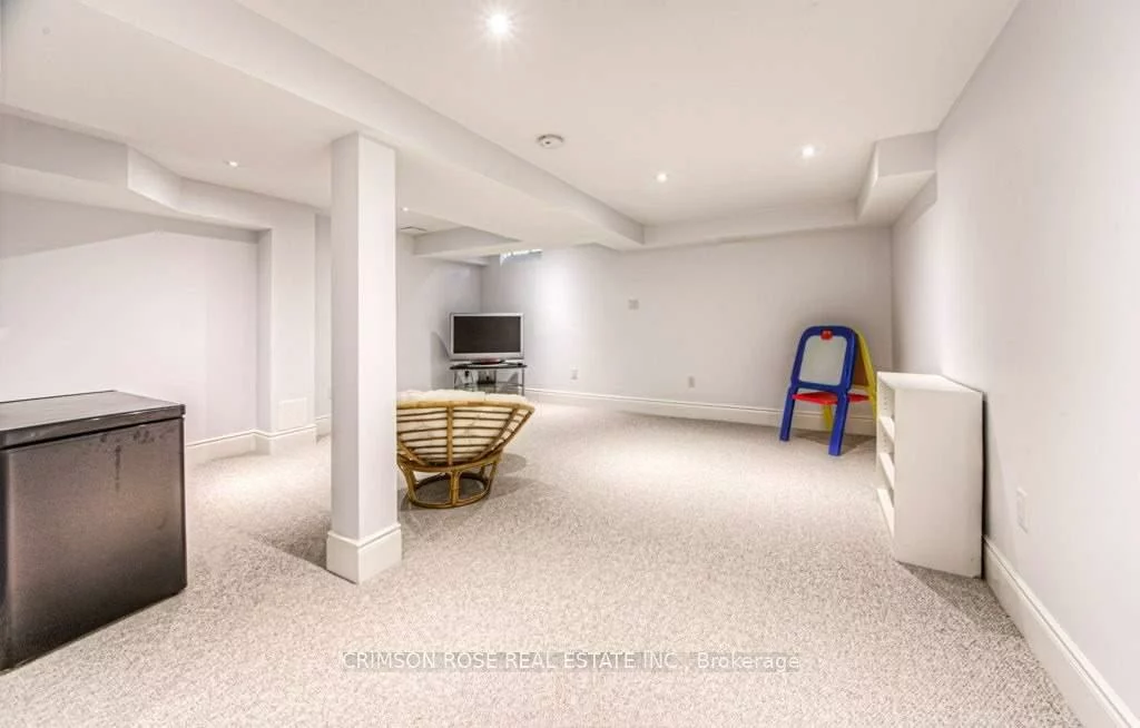 2096, Glenhampton, 1019 - WM Westmount, Oakville