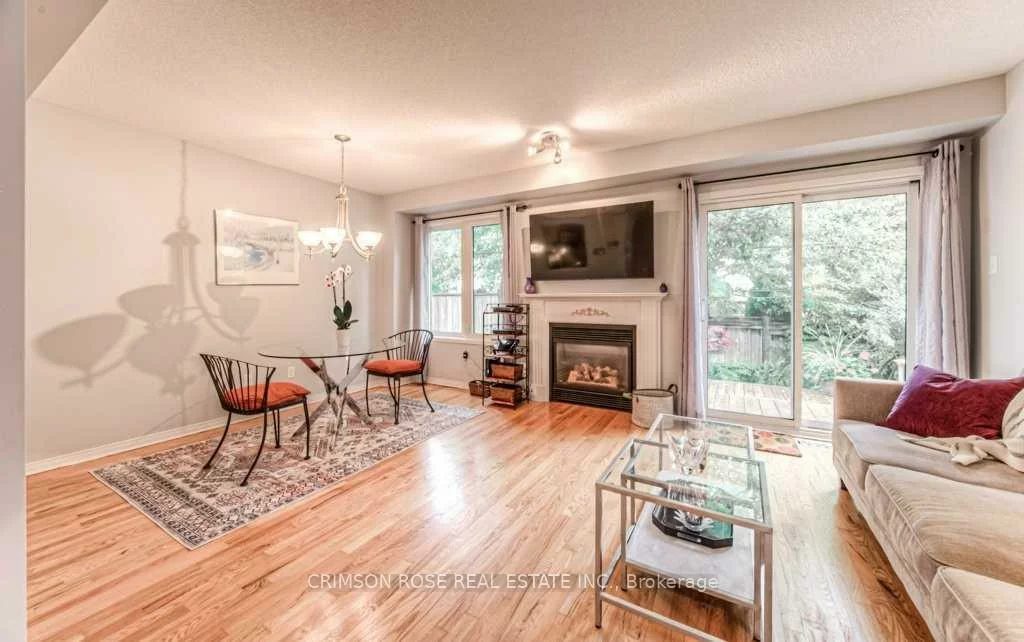 2096, Glenhampton, 1019 - WM Westmount, Oakville