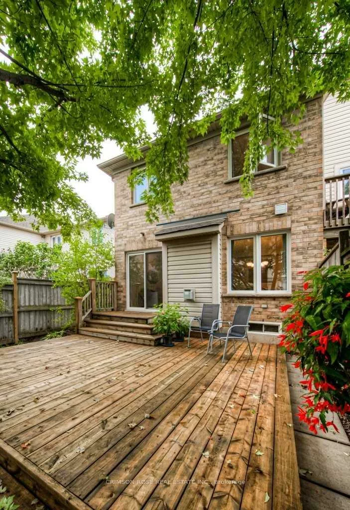 2096, Glenhampton, 1019 - WM Westmount, Oakville