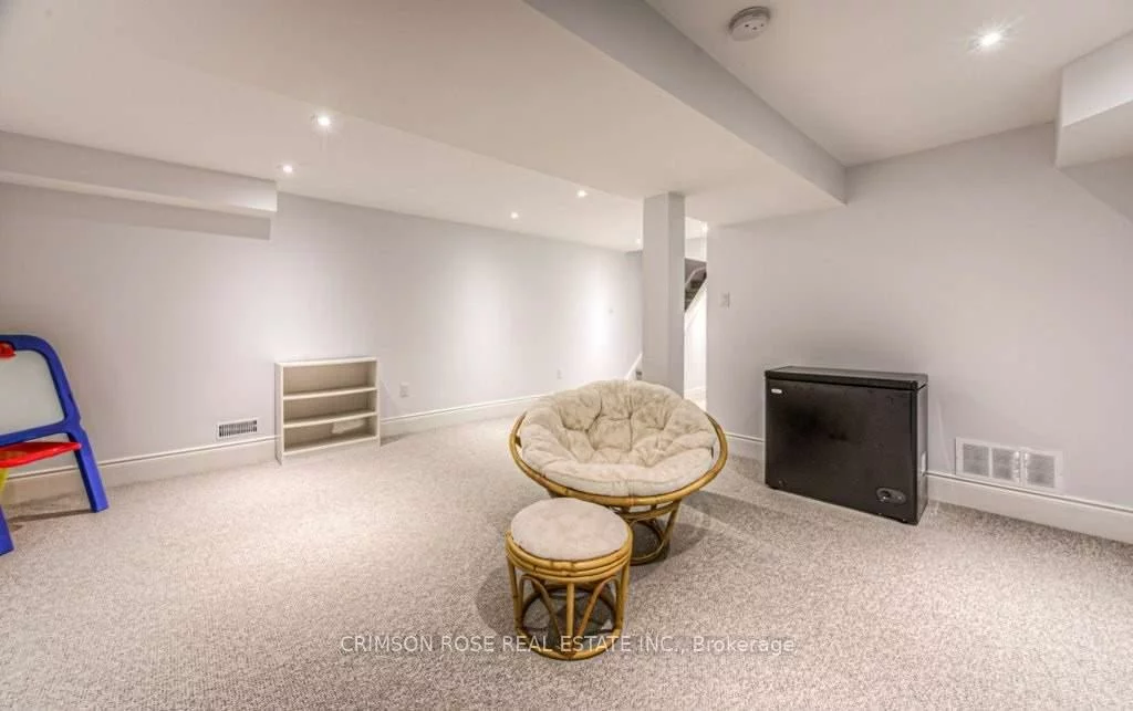 2096, Glenhampton, 1019 - WM Westmount, Oakville