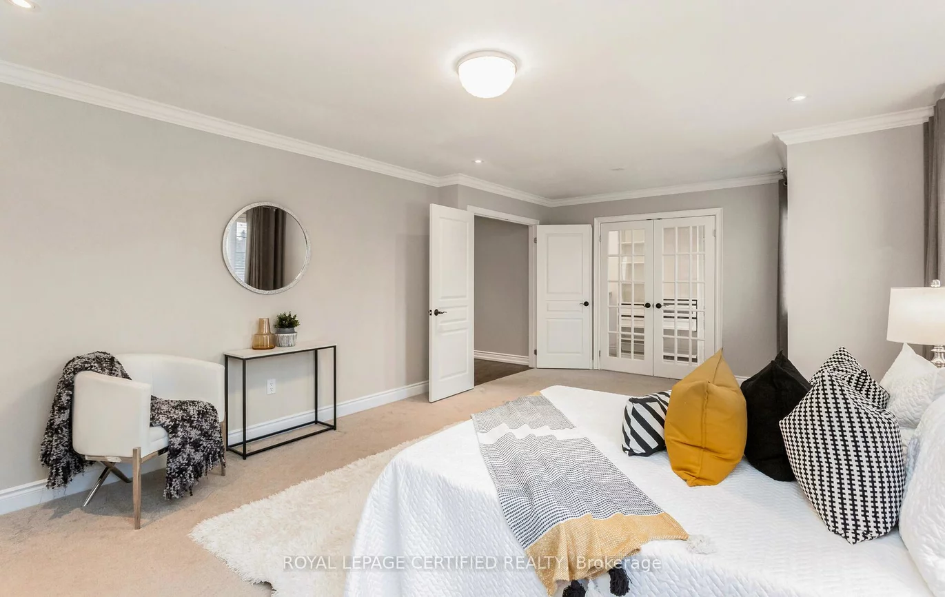 137, Spring Azure, 1001 - BR Bronte, Oakville