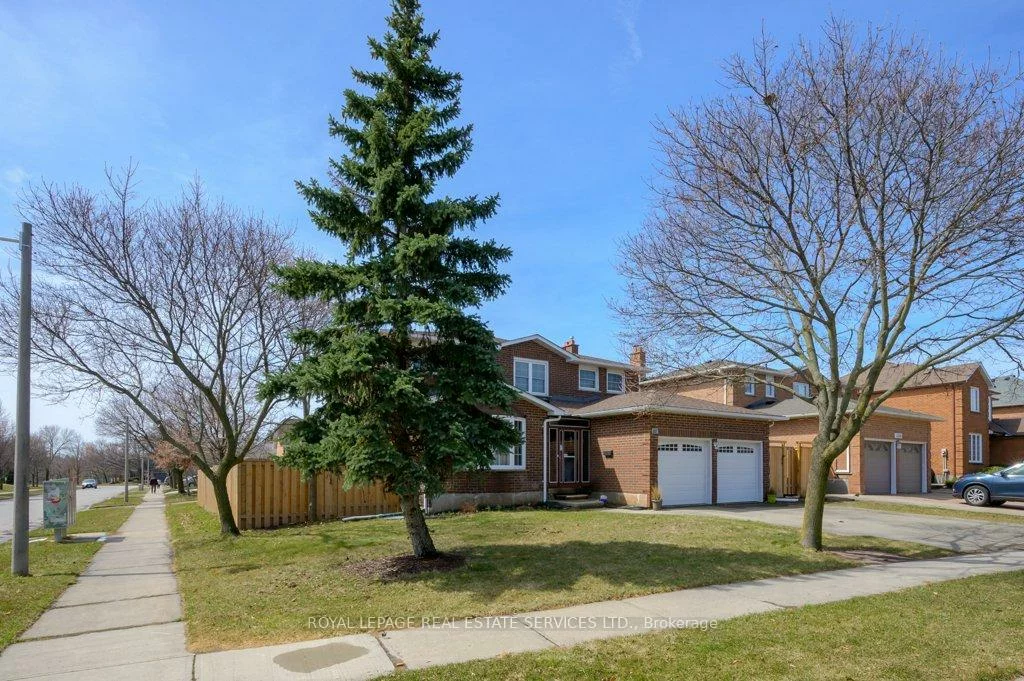 2015, Madden, 1015 - RO River Oaks, Oakville