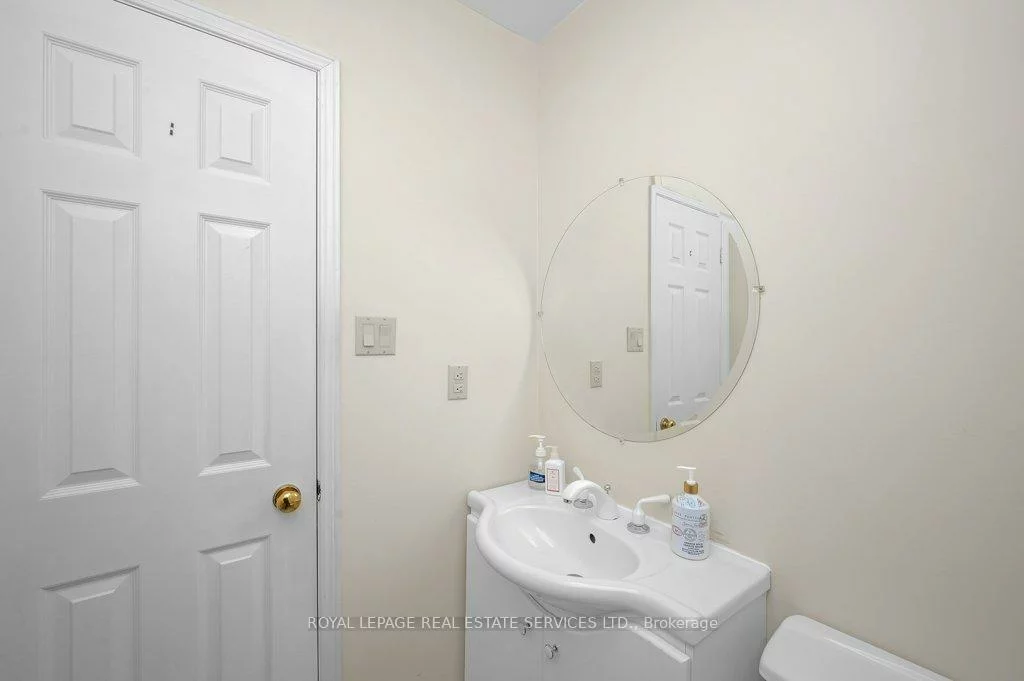 2015, Madden, 1015 - RO River Oaks, Oakville
