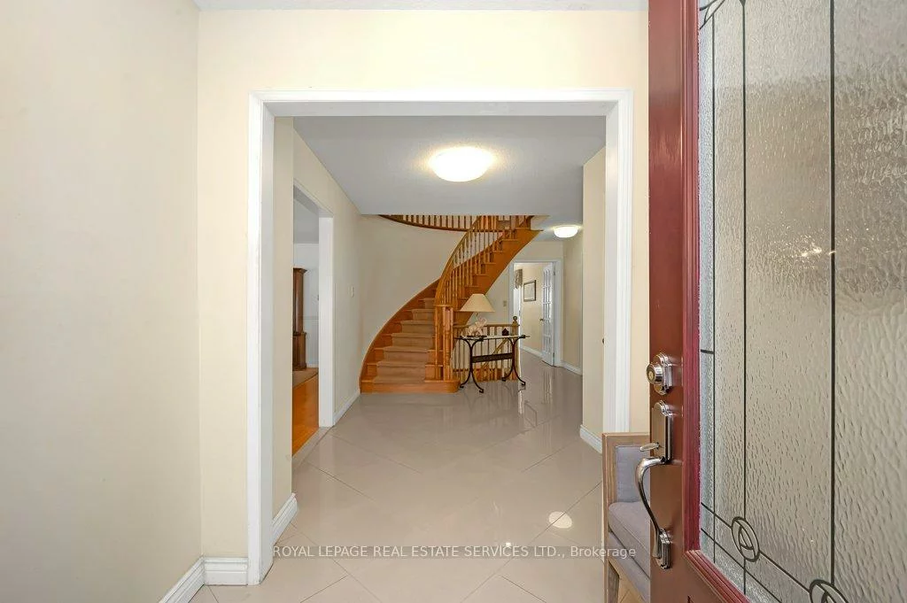 2015, Madden, 1015 - RO River Oaks, Oakville