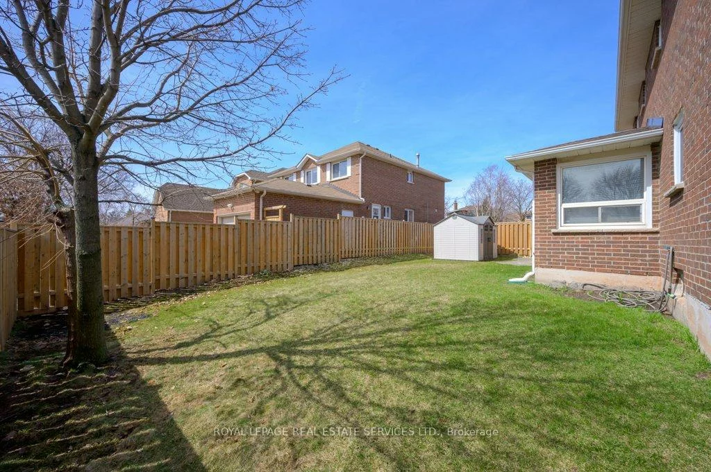 2015, Madden, 1015 - RO River Oaks, Oakville