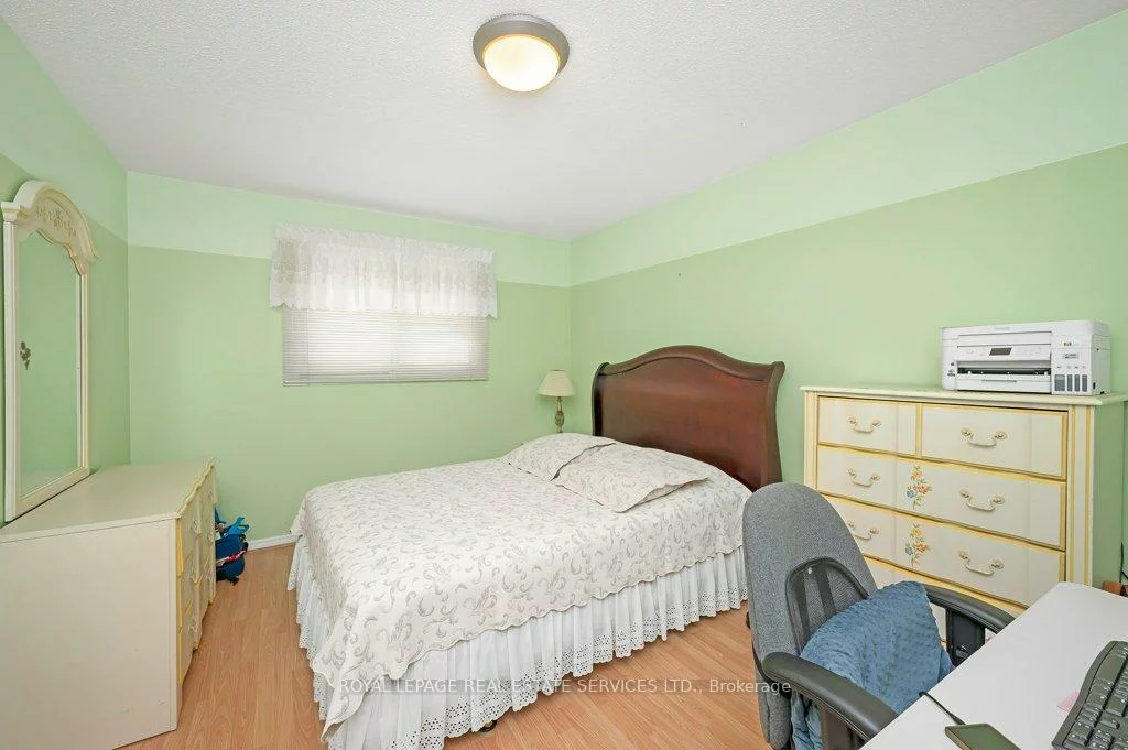 2015, Madden, 1015 - RO River Oaks, Oakville