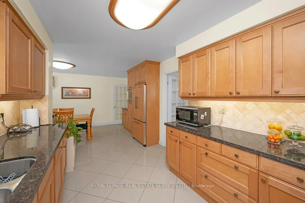 2015, Madden, 1015 - RO River Oaks, Oakville