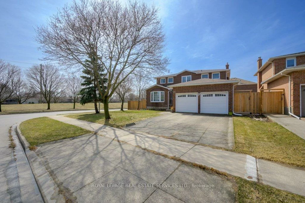 2015, Madden, 1015 - RO River Oaks, Oakville