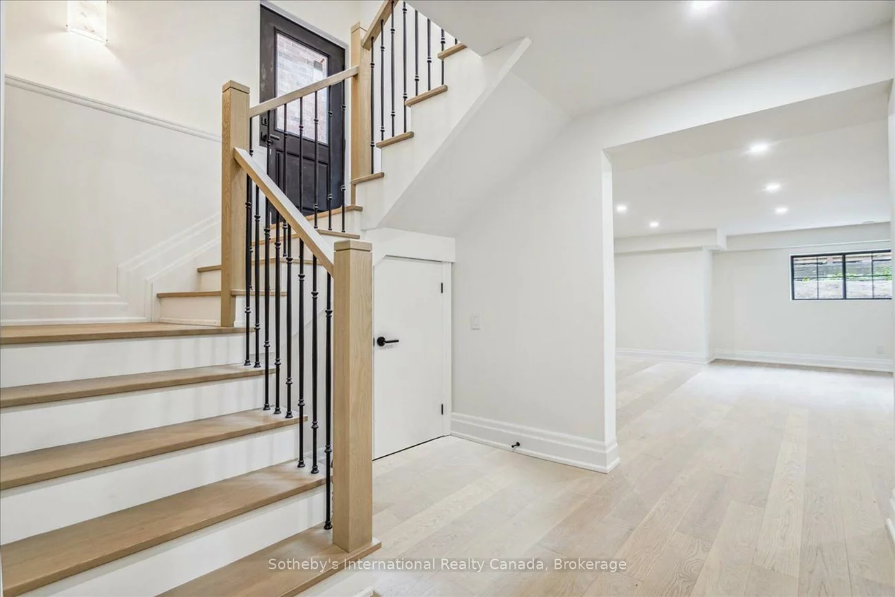 152, CHISHOLM, 1002 - CO Central, Oakville